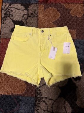 NWT Good American key lime High-Rise Denim Cutoff Shorts size 6/28